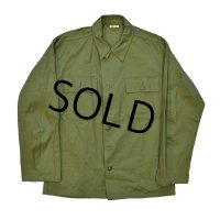 デッドストック【60's】【米軍実物】U.S.ARMY【ビンテージ】og107【ユーティリティシャツ】【平ボタン】【サイズＭ】 