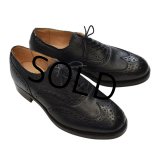 デッドストック【イングランド製】SANDERS【サンダース】【黒】【ウィングチップシューズ】【サイズ８】【26.5cm程度】 