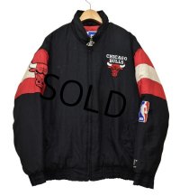 【ビンテージ】【シカゴブルズ】バスケットボール【ＮＢＡ】【赤×黒×白】【中綿入り】【ブルゾン】【サイズＬ】 