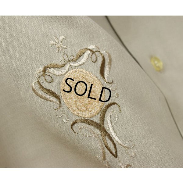 画像3: 【デッドストック】【ビンテージ】【Marcel of Paris】【ベージュ】刺繍入り【レーヨンシャツ】オープンカラーボックスシャツ【サイズＭ】 