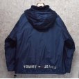 画像5: 【オールド】【Tommy Jeans】【トミーヒルフィガー】【裏フリース】【ナイロンプルオーバー】【サイズM】<br> (5)