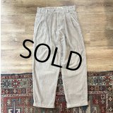 90's~  ビンテージ【Eddie Bauer】【エディーバウアー】【ライトベージュ】【２タック】太畝【コーデュロイパンツ】【W32】 