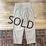 90's~  ビンテージ【Eddie Bauer】【エディーバウアー】【ライトベージュ】【２タック】太畝【コーデュロイパンツ】【W32】 