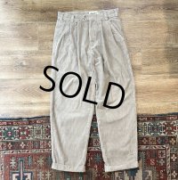 90's~  ビンテージ【Eddie Bauer】【エディーバウアー】【ライトベージュ】【２タック】太畝【コーデュロイパンツ】【W32】 