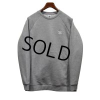 新品未使用【adidas】【アディダス】グレー【胸ロゴ】【スウェット】【サイズＬ】 