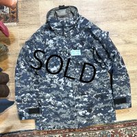 【米軍実物】U.S.NAVY【WORKING PARKA】紺 デジカモ 【ゴアテックスパーカー】【Ｓ－Ｒ】 