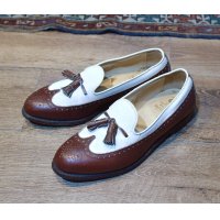 【ブルックスブラザーズ】【茶色×白】【オールデン】メダリオン【タッセルローファー】【9 1/2 2E】【27.5cm程度】 