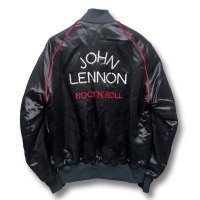 70's~ビンテージ【JOHN LENNON】 ジョンレノン【黒×赤】【ナイロンジャケット】サテンジャケット【ナイロンブルゾン】【サイズL】 