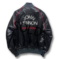 70's~USA製 ビンテージ【JOHN LENNON】 ジョンレノン【黒×赤】【ナイロンジャケット】サテンジャケット【ナイロンブルゾン】【サイズL】 