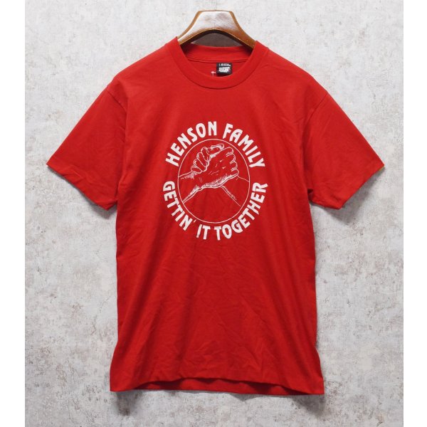 画像1: ほぼ未使用【USA製】ビンテージ【HENSON FAMILY GETTIN IT TOGETHER】【赤】Tシャツ【サイズL】 