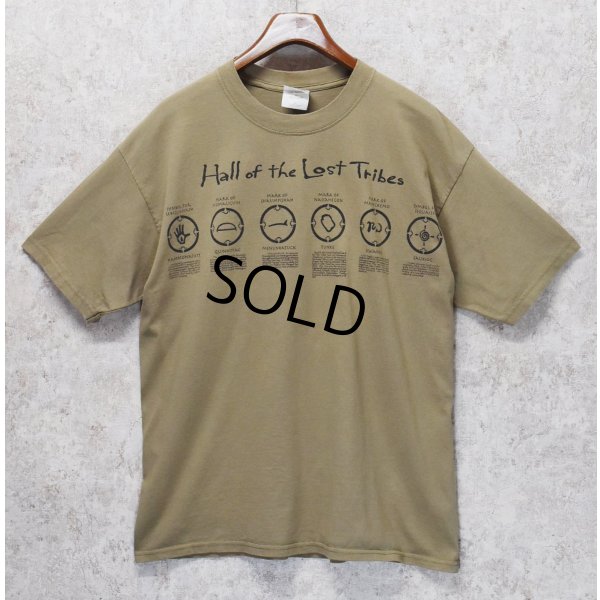 画像1: ビンテージ【GILDAN】【ギルダン】【Hall of the Lost Tribes】【黄土色】【両面プリント】【Tシャツ】【サイズXL】 