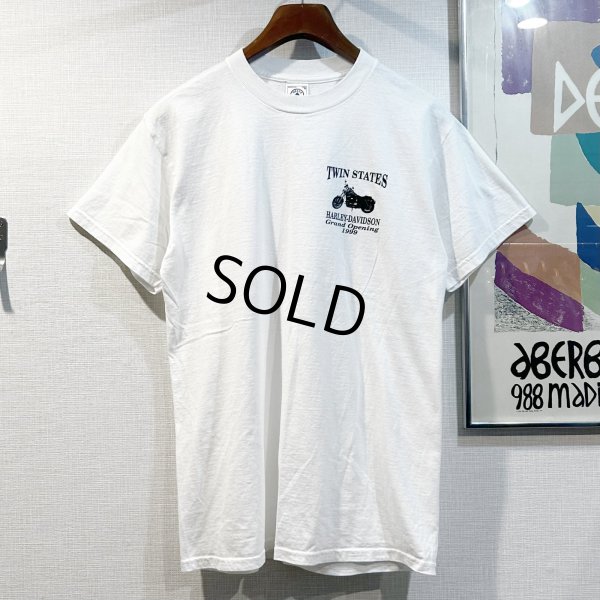 画像1: 90's【ビンテージ】ハーレーダビッドソン【HARLEY DAVIDSON】【TWIN SATES】【バックプリント付き】白【Ｔシャツ】【サイズM】 