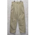 【90's】【ビンテージ】【DOCKERS】ドッカーズ【ベージュ】【２タックコットンパンツ】【31ｘ32】 