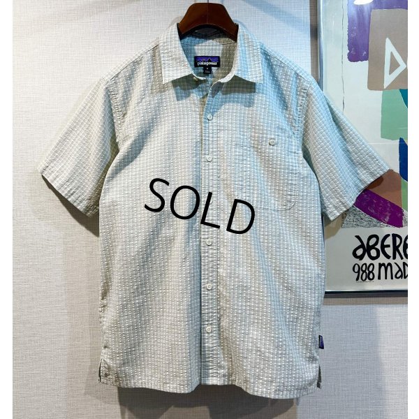 画像1: 【パタゴニア】patagonia【ベージュ×水色ｘグレー】【チェック柄】シアサッカー【半袖シャツ】【チェックシャツ】【サイズM】 
