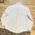 画像3: ~90's USA製【ビンテージ】【ブルックスブラザーズ】Brooks Brothers【RELAXED FIT】【紺ｘ赤ｘ黄色】【マルチストライプ】コットン【ボタンダウンシャツ】【16 1/2-5】<br> (3)