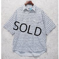 90’s~【ビンテージ】【DOCKERS】ドッカーズ【胸フラップ刺繍】【グレー×紺】総柄【ロゴ入り】【コットン半袖シャツ】【サイズM】 