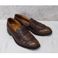 【ENGLAND製】BARNEYS NEW YORK【バーニーズニューヨーク】【別注】【ブラウン】【Vチップローファー】【10 1/2D】【28.5cm程度】 
