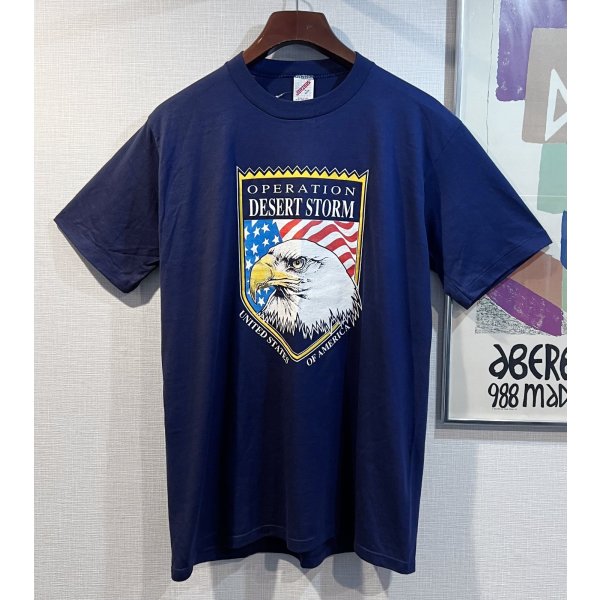 画像1: 程度良好!! 90's ビンテージ【USA製】湾岸戦争【operation desert storm】ワシ【紺】プリント【Tシャツ】【サイズＬ】 
