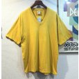 画像1: 90's USA製【ビンテージ】【GAP】オールドギャップ【マスタードイエロー】無地 Vネック Ｔシャツ【サイズL】<br> (1)
