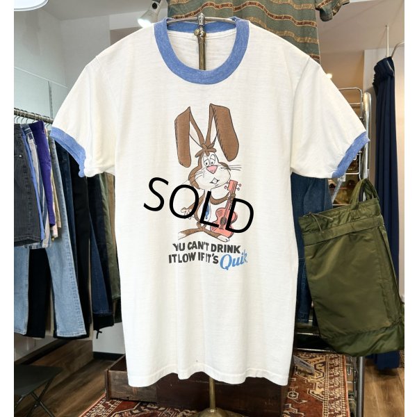 画像1: 80's~【ビンテージ】【USA製】【You can’t drink~】【ウサギ】【Quiky】Nesquik ネスクイック 白ｘ水色リブ【リンガーTシャツ】【サイズＬ】  
