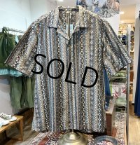 ハワイ製【ビンテージ】【FASHION BY TINA】【ブラウン系】【幾何学模様】コットン【半袖開襟シャツ】【サイズＬ】 