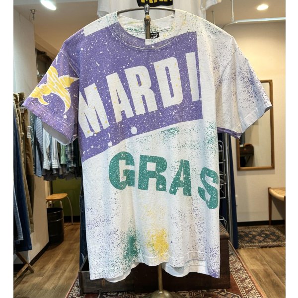 画像1: 90's USA製 ビンテージ【FRUIT OF THE LOOM 】フルーツオブザルーム【MARDI GRAS】【白】総柄【 Tシャツ】【サイズL】 