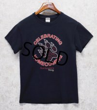 ビンテージ【GILDAN】【ギルダン】【CELEBRATING HOMECOMING】【黒】【肉球プリント】【Tシャツ】【サイズS】 