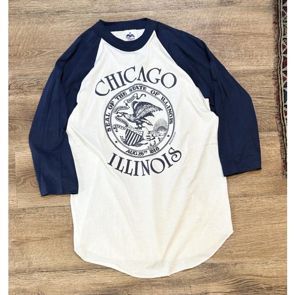 画像1: デッドストック 80's【USA製】MILLER【ミラー】ビンテージ【CHICAGO】【ILLINOIS】白ｘ紺【ラグラン】【Ｔシャツ】【サイズＭ】 