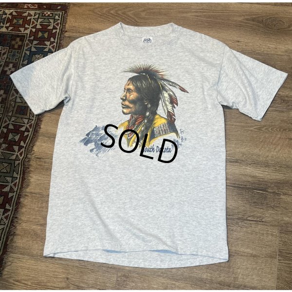 画像1: 90’s USA製【Eagle】イーグル【ビンテージ】【South Dakota】ネイティブアメリカン 【インディアン】グレー【Tシャツ】 サイズL 