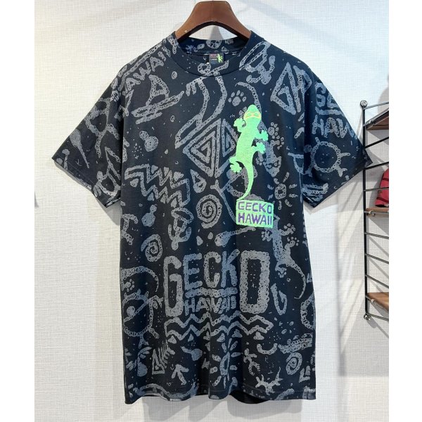 画像1: 【デッドストック】【USA製】【GECKO】ゲッコー【HAWAII】【ヤモリ】総柄 黒【Tシャツ】【サイズL】 