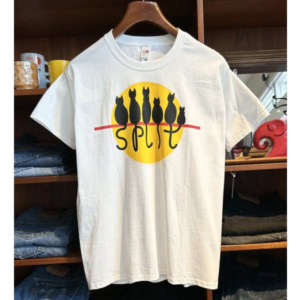 画像1: ビンテージ【FRUIT OF THE LOOM】フルーツオブザルーム【月と猫】SPLIT【白】【 Tシャツ】【サイズM】 