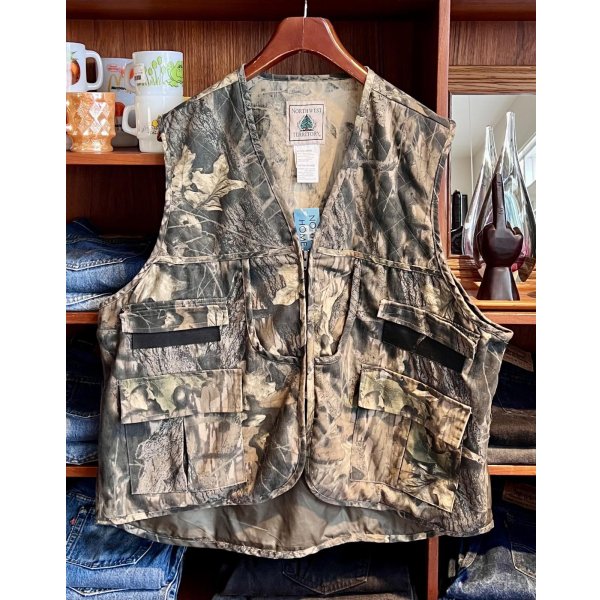 画像1: 【ビンテージ】【Northwest territory mossy oak】【リアルツリーカモ】カモ柄【ハンティングベスト】【サイズXL】 