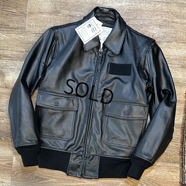 画像1: デッドストック【ビンテージ】【U.S.NAVY】Quaterdeck COLLECTION【SWOジャケット】【レザージャケット】【US38-LONG】 