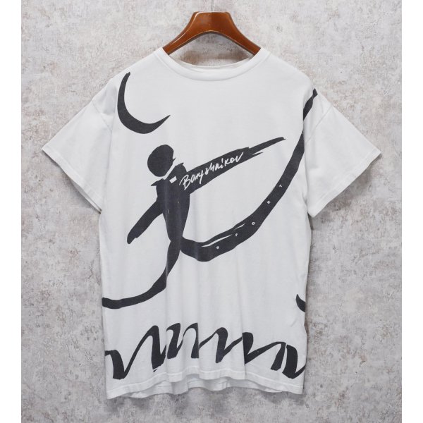 画像1: ~90's【USA製】ビンテージ【Baryshnikov】ミハイル・ニコラエヴィチ・バリシニコフ 【バレエ】総柄Tシャツ バックプリント付き【白】【 Tシャツ】【サイズＬ程度】 