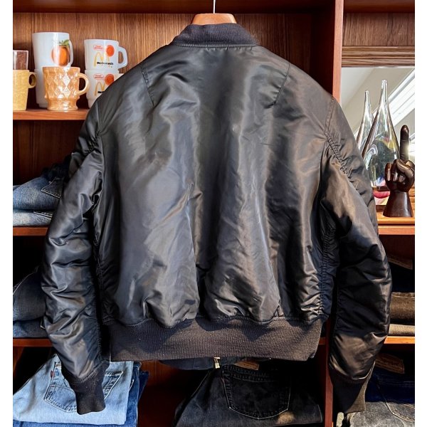 画像3: ビンテージ【ALPHA INDUSTRIES】アルファ製【MA-1】フライトジャケット【サイズL】  