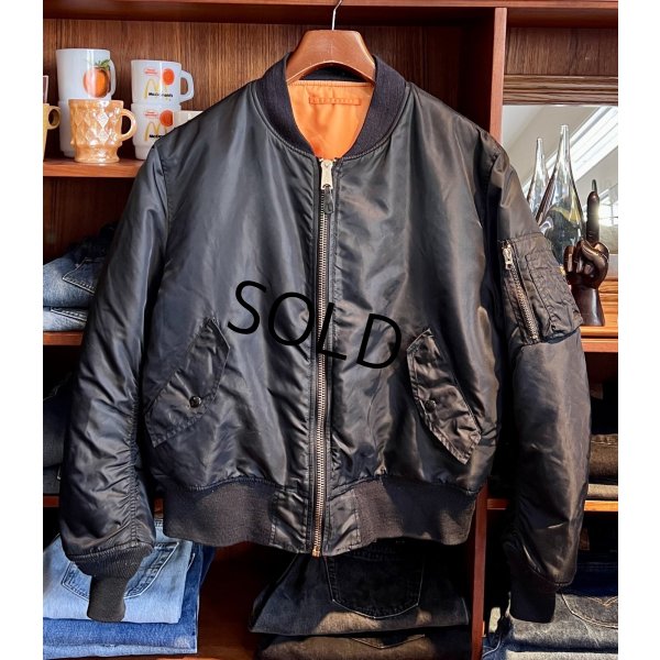 画像1: ビンテージ【ALPHA INDUSTRIES】アルファ製【MA-1】フライトジャケット【サイズL】