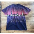 画像3: 90’ｓ~【USA製】ビンテージ　DELTA 【CHICAGO】シカゴ【タイダイ風】　夜景総柄　街 Ｔシャツ サイズＭ (3)