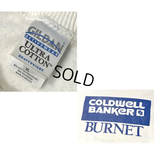 画像2: 【ビンテージ】【GILDAN】【COLDWELL BANKER BURNET】白ｘ青プリント【クルーネックスウェット】【サイズＸＬ】 