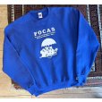 画像1: 90's~ 【ビンテージ】【RUSSELL】ラッセル 【青】ブルー【FOCAS】傘と動物【クルーネック】前V スウェット【サイズS】<br> (1)