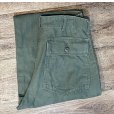 画像1: 【70's】【米軍実物】【ビンテージ】【U.S.ARMY】OG107【UFOボタン】Wステッチ【ボタンフライ】【ベイカーパンツ】【ユーティリティパンツ】【32x33】<br> (1)