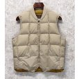 画像1: 〜80's【ビンテージ】【Eddie Bauer】【エディーバウアー】【ベージュ】スカイライナー 黒タグ ダウン【ダウンベスト】【US40】<br> (1)