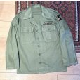 画像1: 【60's】【米軍実物】【ビンテージ】【U.S.ARMY】【OG107】ワッペン付き【ユーティリティシャツ】【サイズS程度】<br> (1)