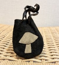 【アンティーク】レザーxスエード【キノコ】黒x白【ミニ巾着】【ミニポーチ】