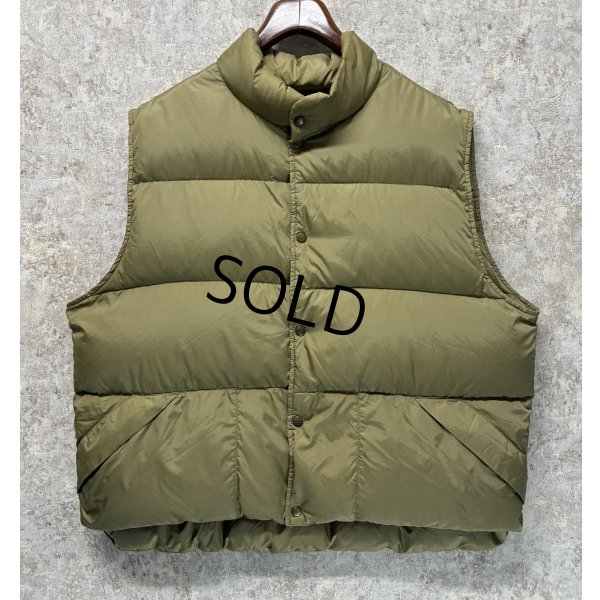 画像1: 【ビンテージ】【L.L.bean】刻印ボタン【L.L.ビーン】刻印ボタン ベージュ【ダウンベスト】【サイズＸＸＬ程度】 