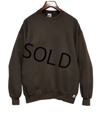 90'ｓ【USA製】【RUSSELL】ラッセル 【ビンテージ】ブラウン【無地】【クルーネック】前V スウェット【サイズＸL】 