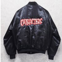 90's【USA製】【ビンテージ】ヒルトン【HILTON】【黒】CHARACTERS【中綿入り】【サテンブルゾン】Ｌ 