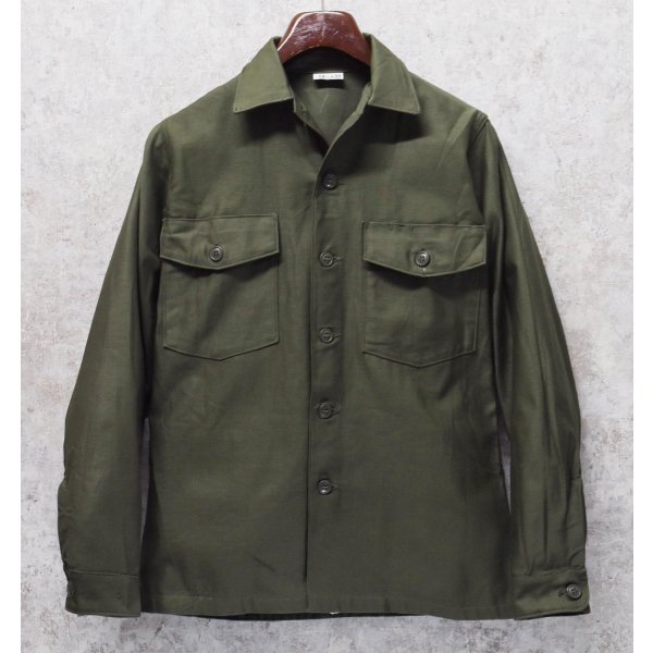 画像1: デッドストック【60's】【U.S.ARMY】【米軍実物】【ビンテージ】平ボタン【ユーティリティシャツ】【14 1/2×33】 