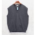 画像1: スコットランド製 ビンテージ【アクアスキュータム】チャコール Vネック【アンゴラウールベスト】【44】<br> (1)
