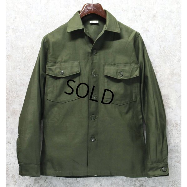画像1: デッドストック【60's】【U.S.ARMY】【米軍実物】【ビンテージ】平ボタン【ユーティリティシャツ】【14 1/2×33】 