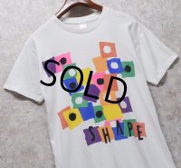【ビンテージ】USA製【SHAPE】【白】幾何学模様 カラフル【グラフィック】アート 【Ｔシャツ】【サイズM】 